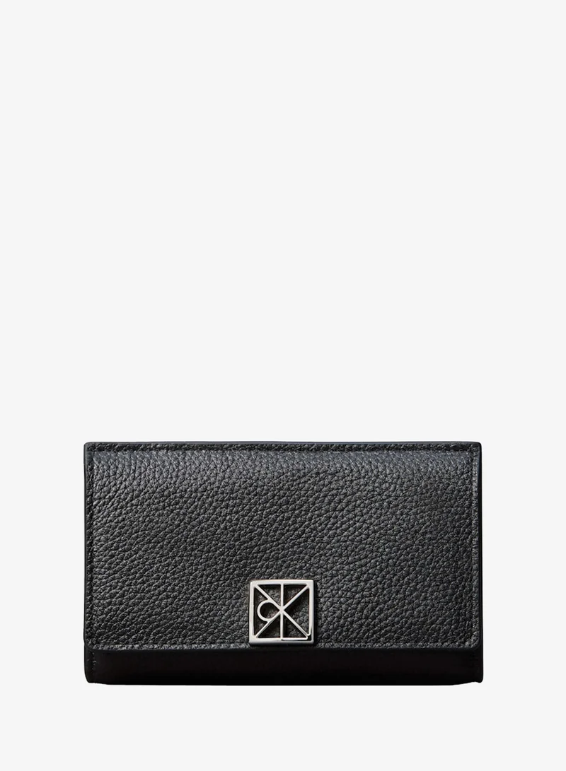 CALVIN KLEIN Emblem Pebble Grain Leather Card Holder
